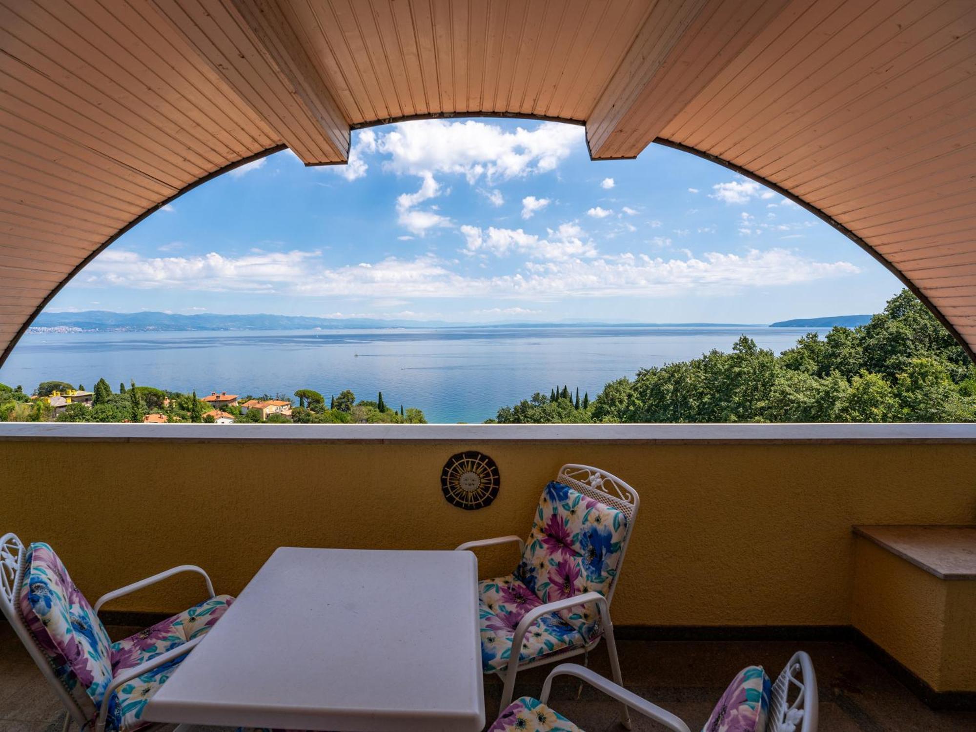 Villa Mona Lisa Lovran - Croatia Exteriör bild