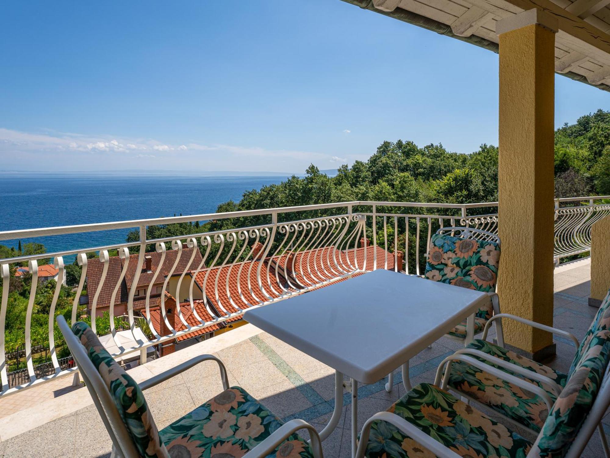 Villa Mona Lisa Lovran - Croatia Exteriör bild
