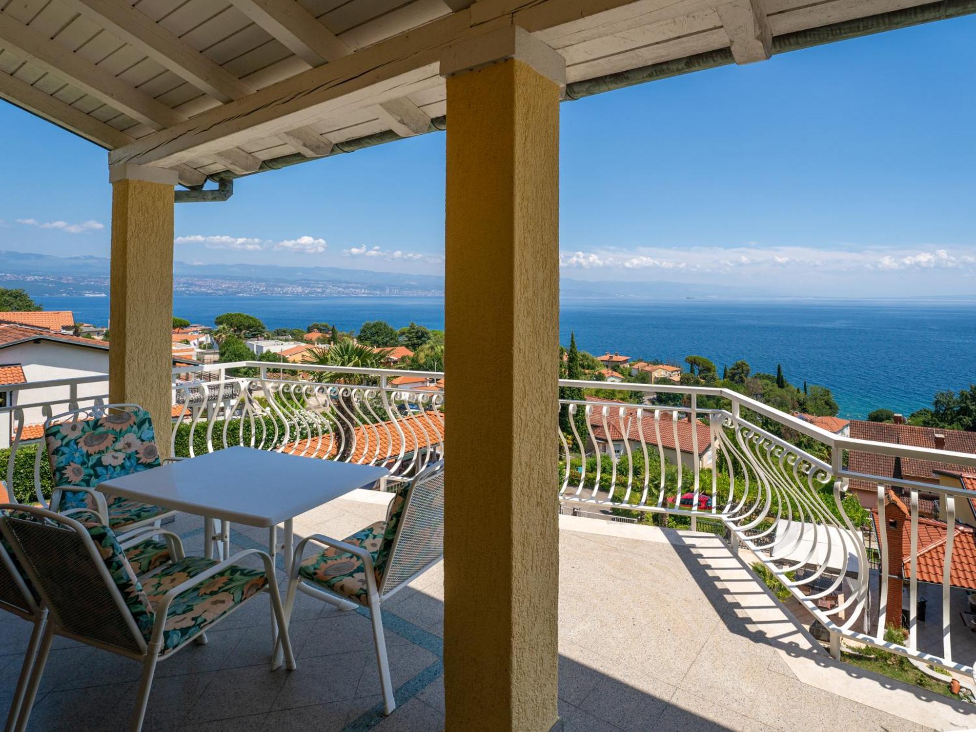 Villa Mona Lisa Lovran - Croatia Exteriör bild