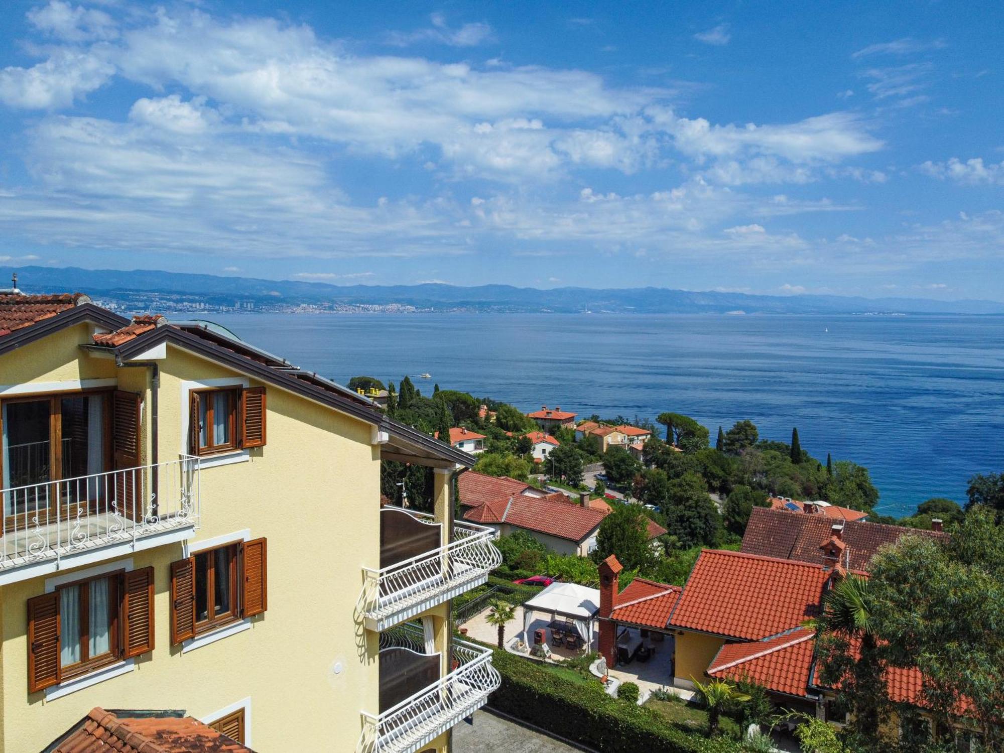 Villa Mona Lisa Lovran - Croatia Exteriör bild