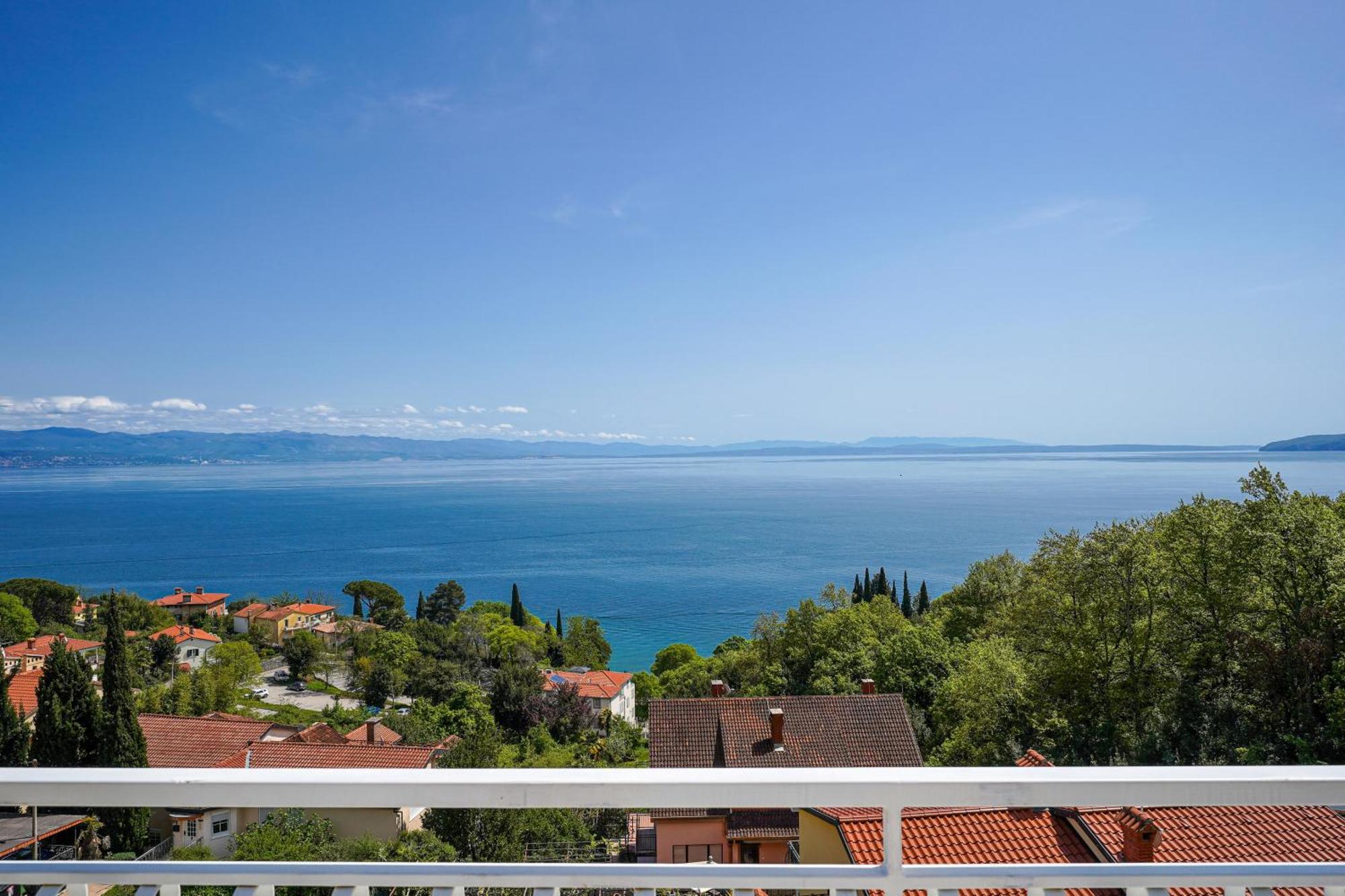 Villa Mona Lisa Lovran - Croatia Exteriör bild