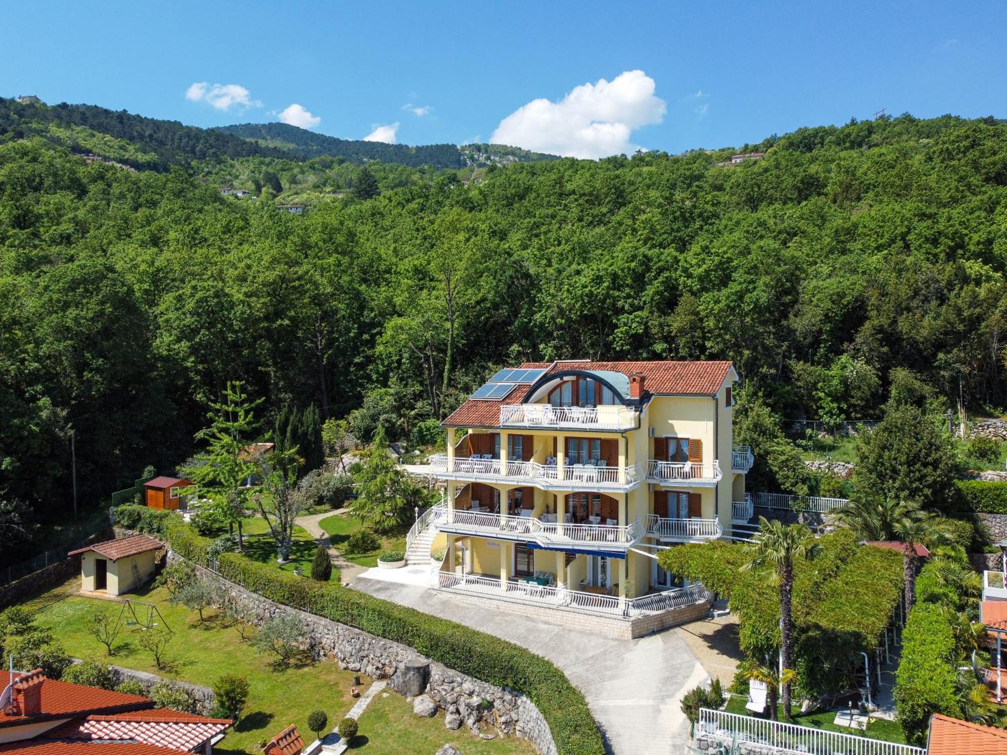 Villa Mona Lisa Lovran - Croatia Exteriör bild
